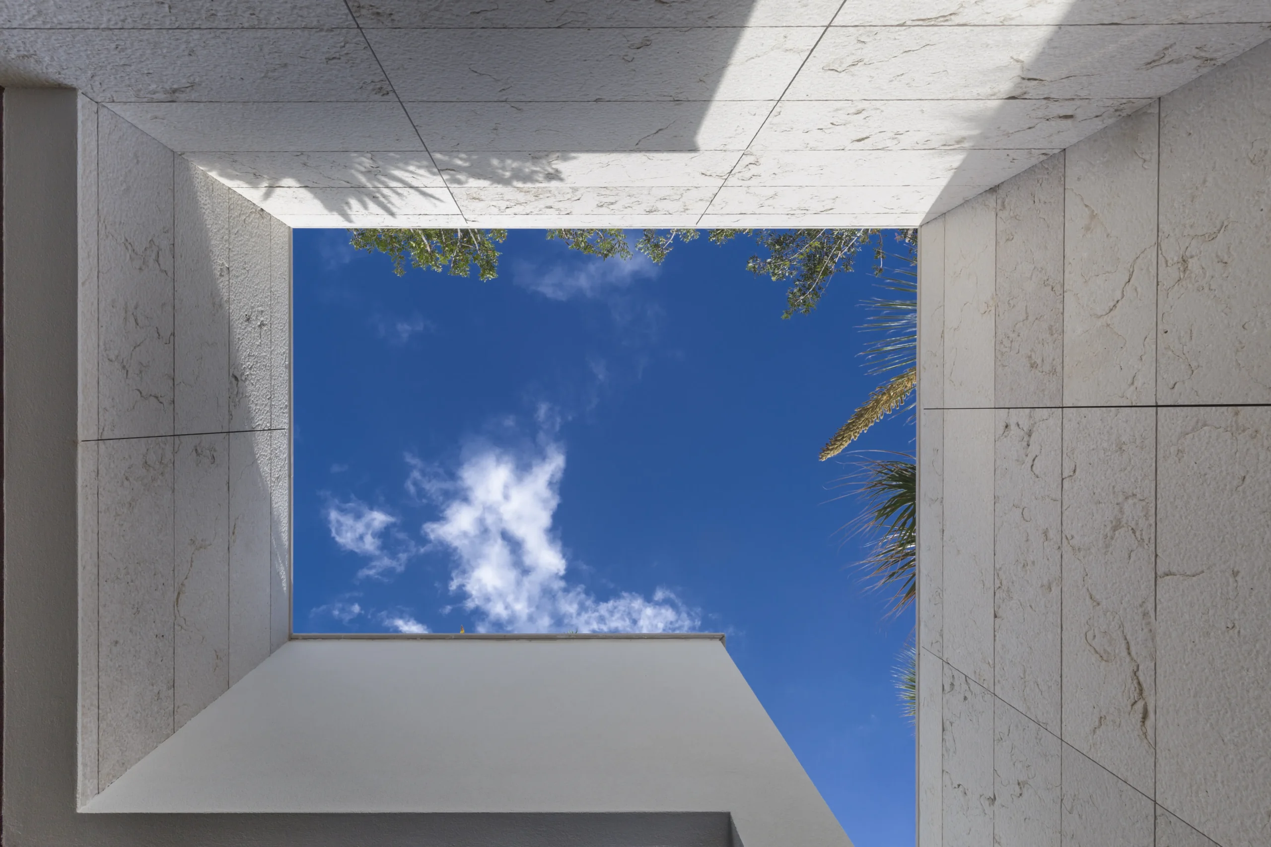 Lithos_Grolla_Beige_limestone_Italy_Rock_Finish