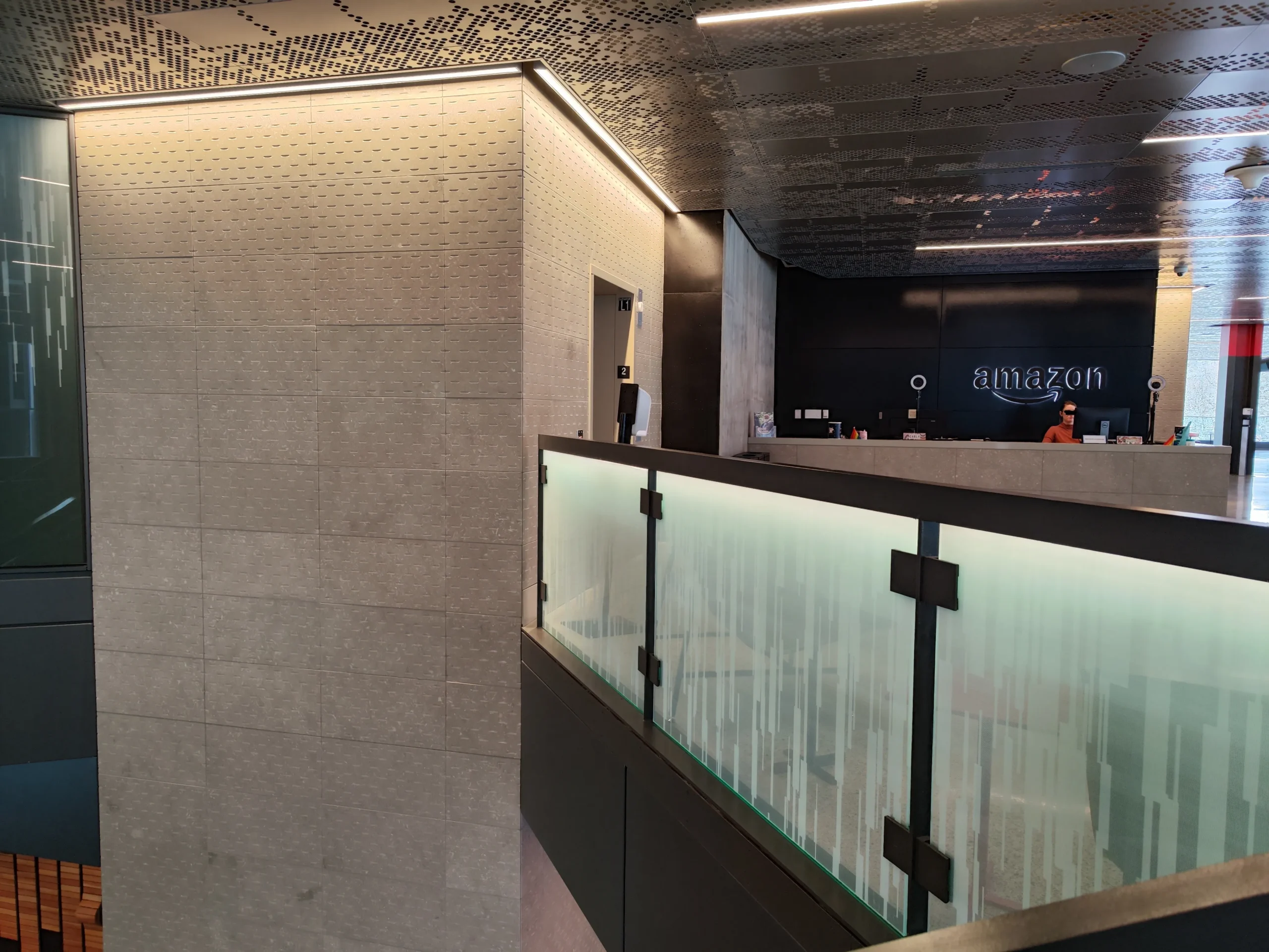 Lithos_Grigio_Olivo_limestone_Italy_Ermes_Interior_Cladding