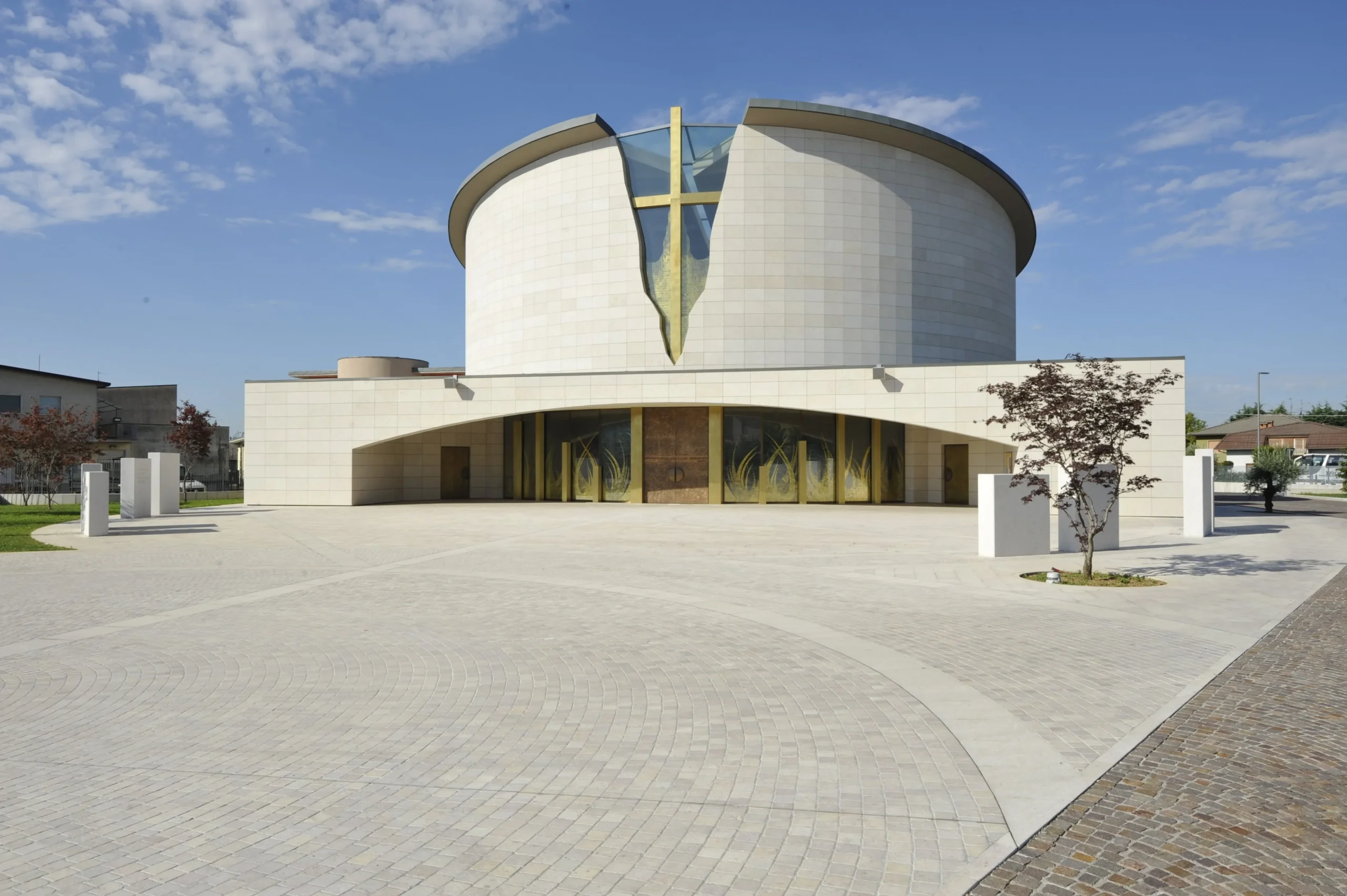 Lithos_Grolla_Beige_limestone_Italy_Flamed_Exterior_Cladding