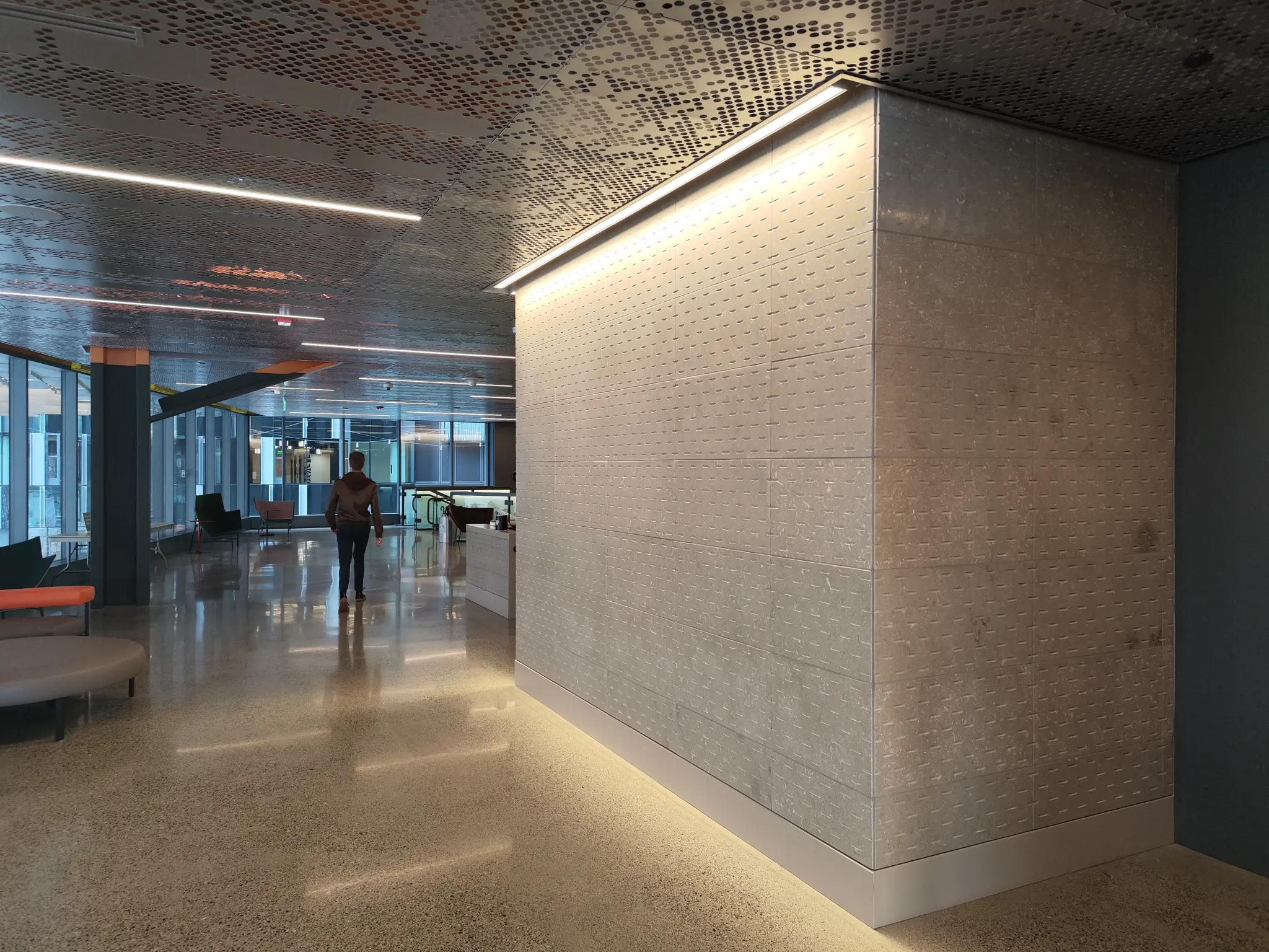 Lithos_Grigio_Olivo_limestone_Italy_Ermes_Interior_Cladding