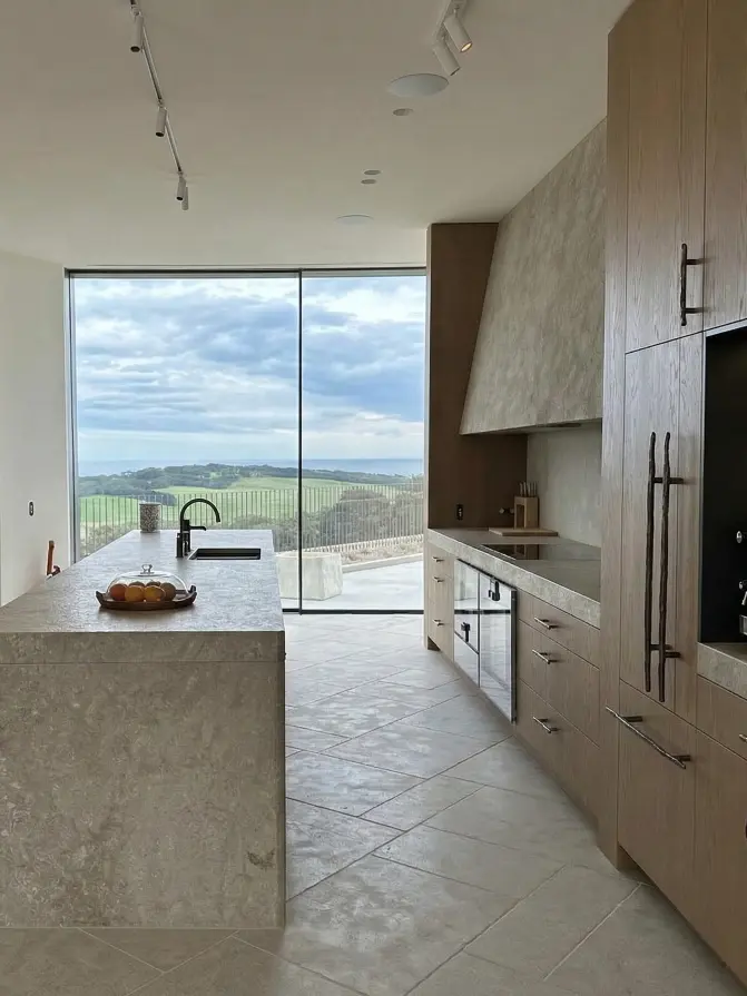Lithos_Grigio_Olivo_limestone_Italy_Ondulato_Interior_Floors