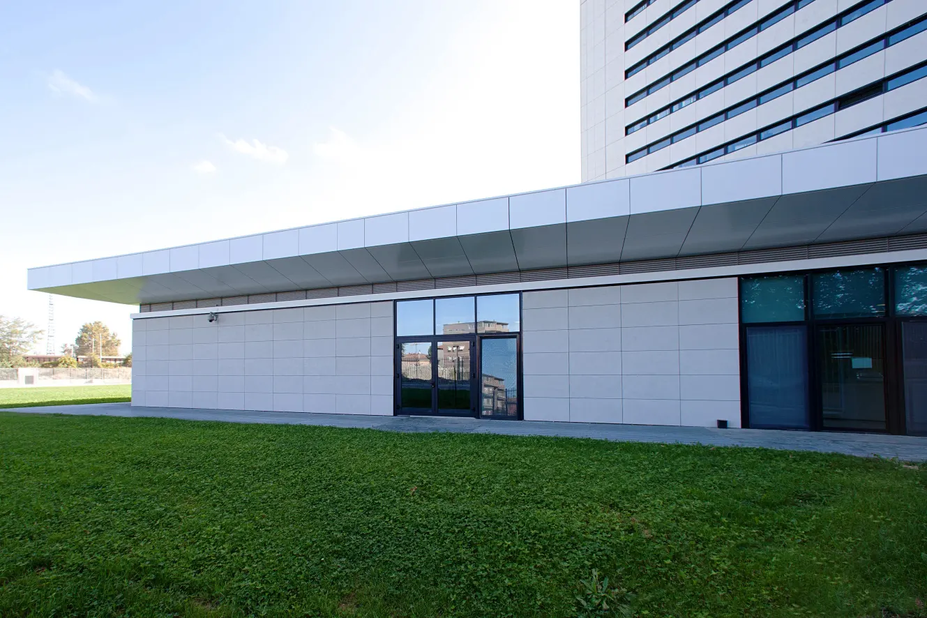 Lithos_Grigio_Olivo_limestone_Italy_Sandblasted_Exterior_Cladding