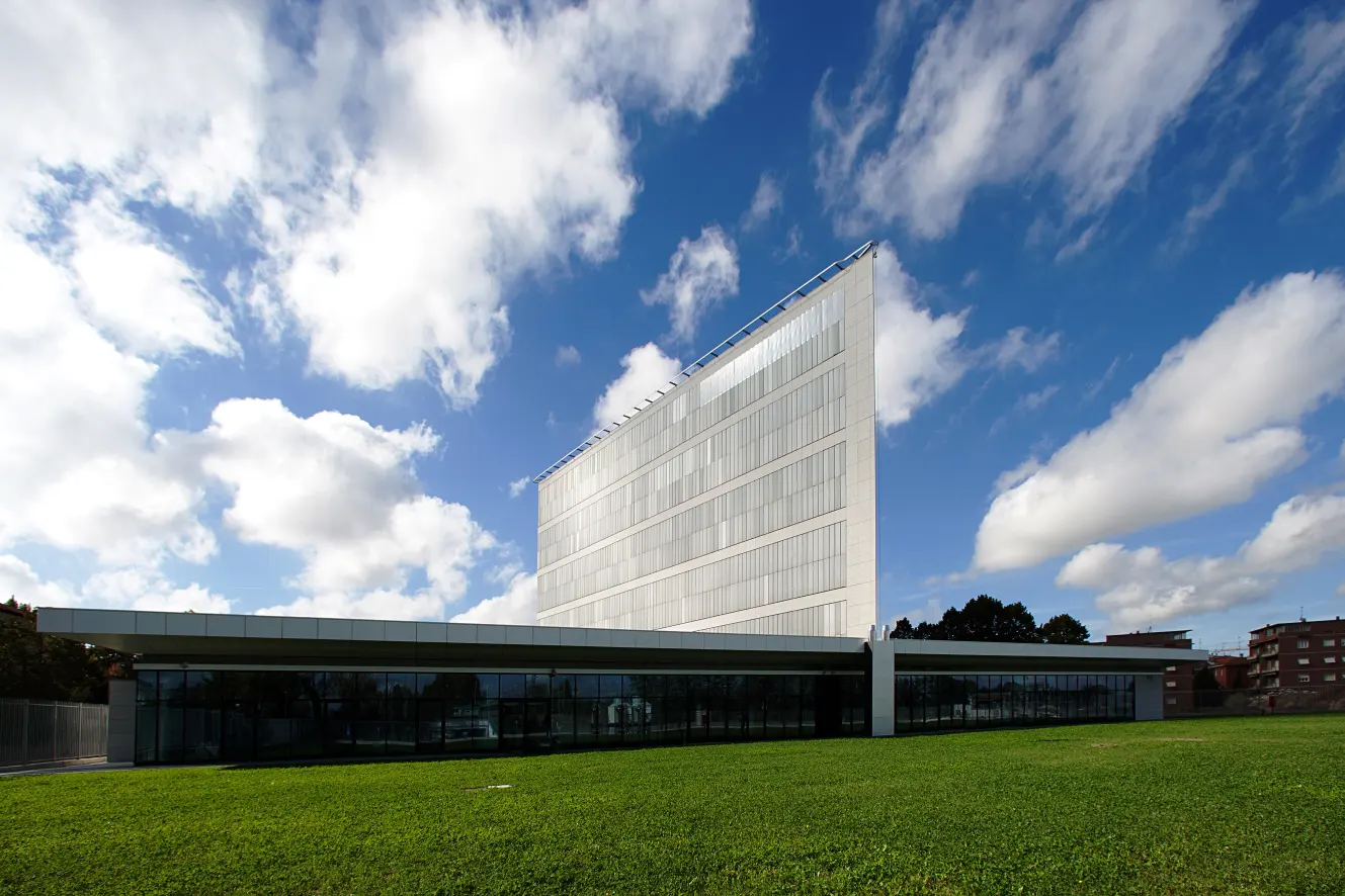 Lithos_Grigio_Olivo_limestone_Italy_Sandblasted_Exterior_Cladding