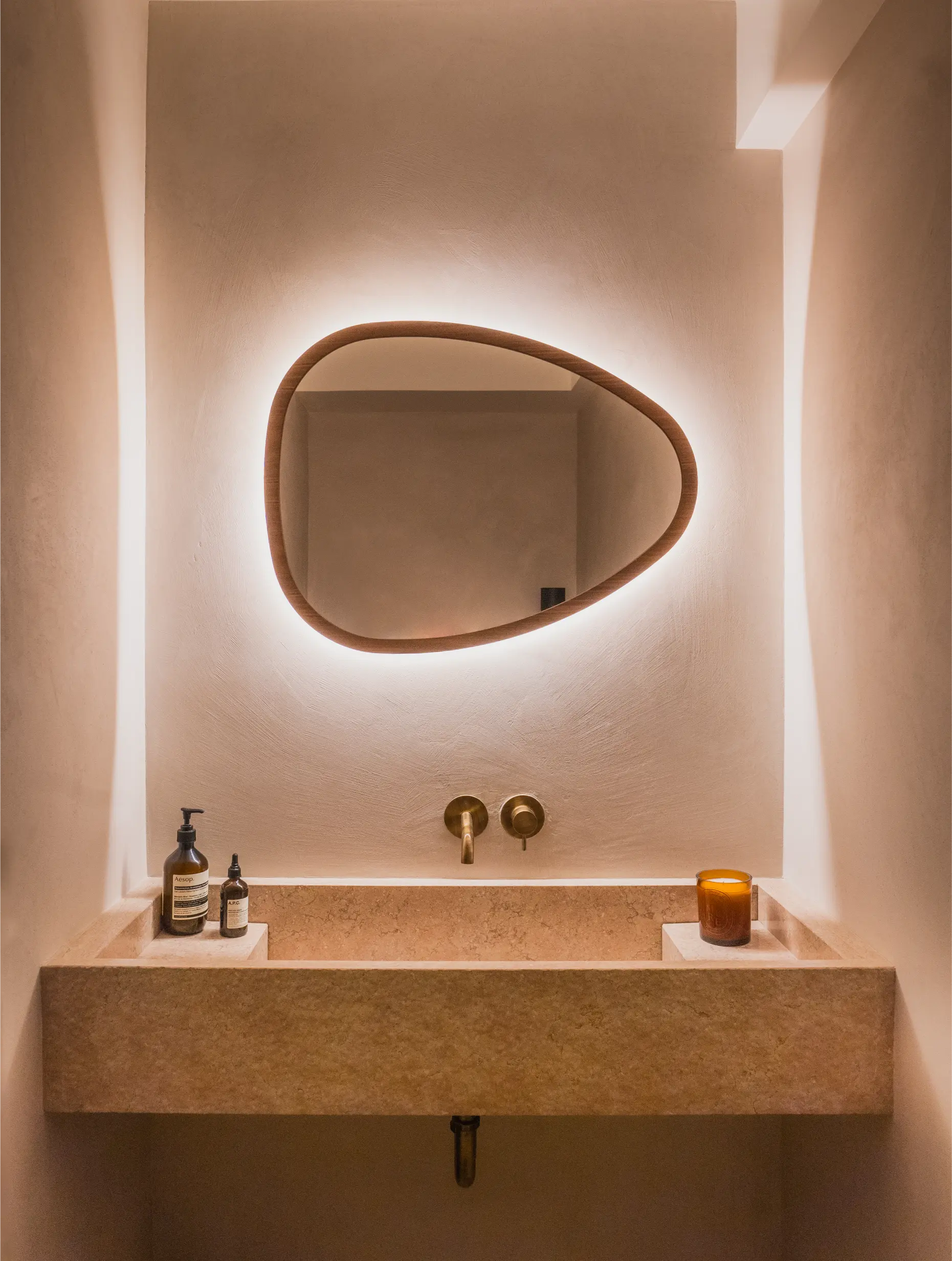 Lithos_Grolla_Rosato_limestone_Italy_Split_Countertop